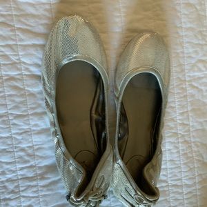 Size 7.5 ColeHaan Nike Air Flats in Silver